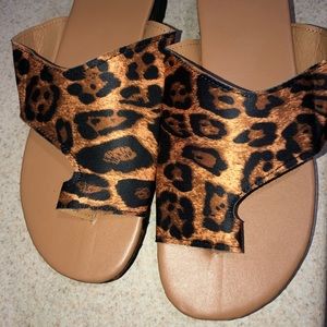 NWOT sandals